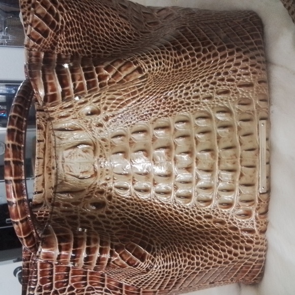 Two Large New Brahmins with matching wallets. FOUR BRAHMINS ONE PRICE GREAT GIFT - Picture 10 of 16